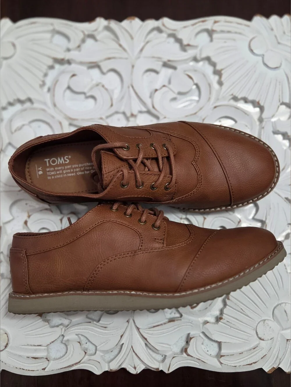 Toms Boys Oxford Lace Up Shoe Size Y6